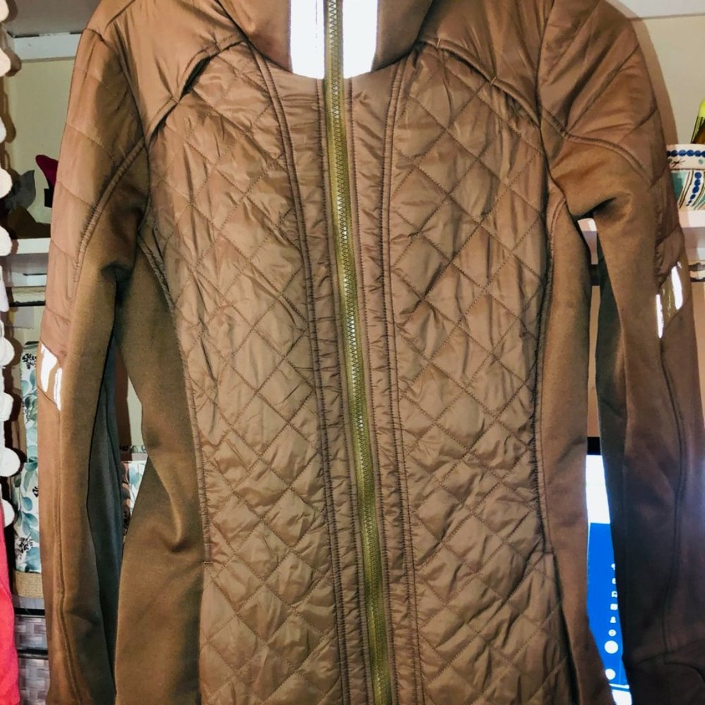 Olive green quilted stretchy panels long athletic jacket size small